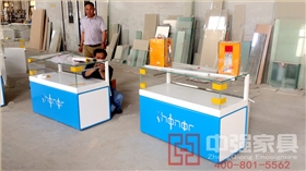 展柜維護(hù)方法