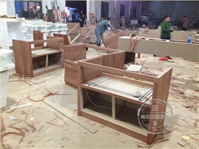 煙酒展柜定制