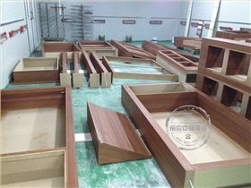 烤漆房，烤漆展柜