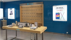 華為榮耀手機(jī)展柜