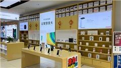 華為手機展柜制作