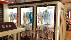 南京服裝展柜定制男裝展示柜女裝柜臺(tái)定制廠家
