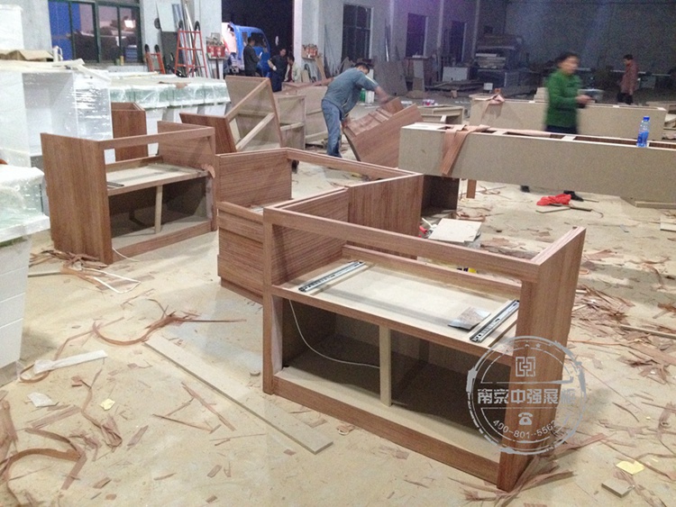 煙酒展柜定制
