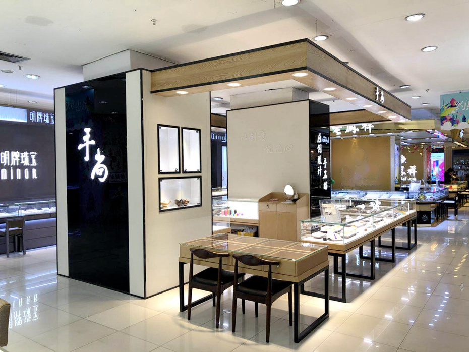 南京展柜設(shè)計公司，珠寶展柜