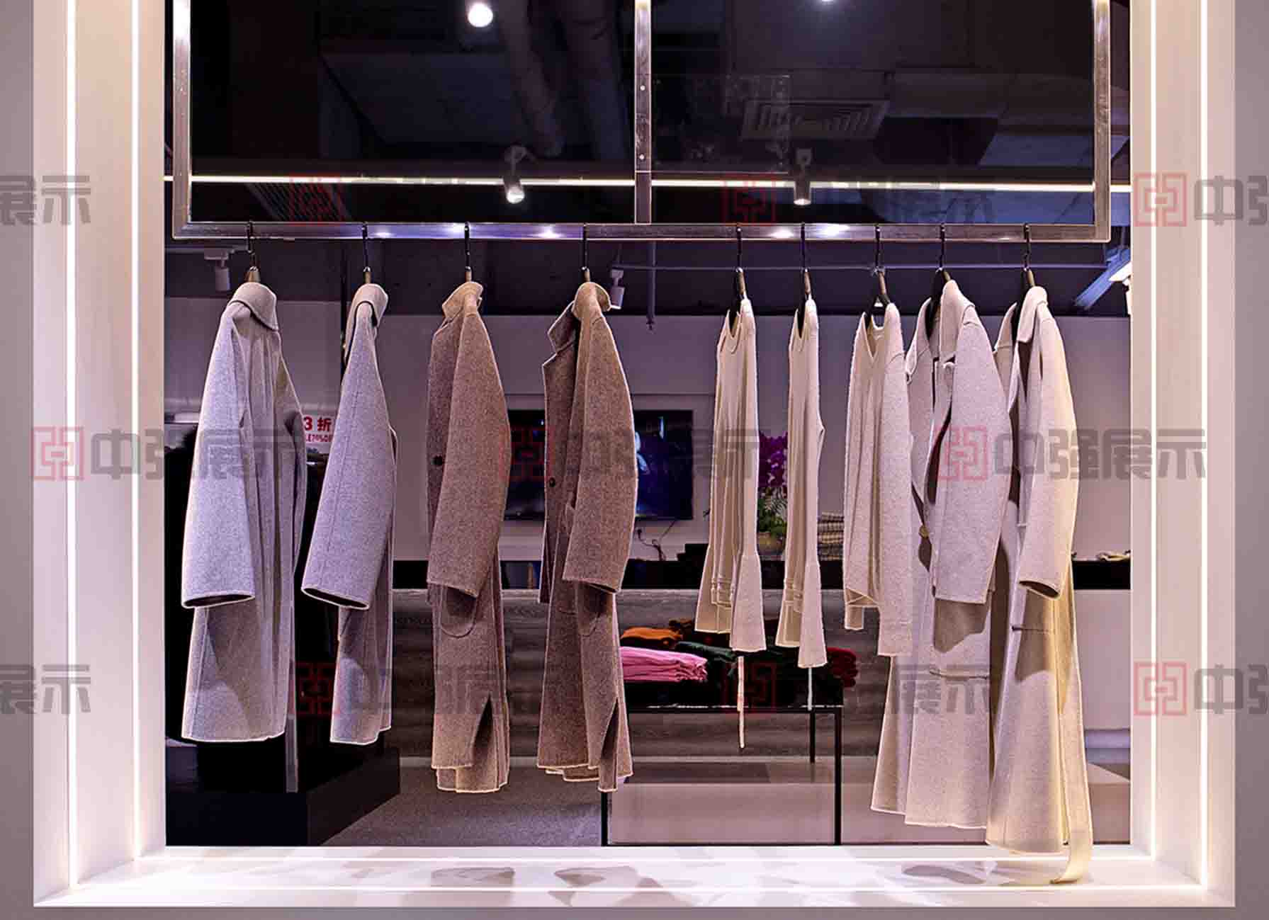 奧特萊斯男裝展柜定做-中強(qiáng)展柜廠