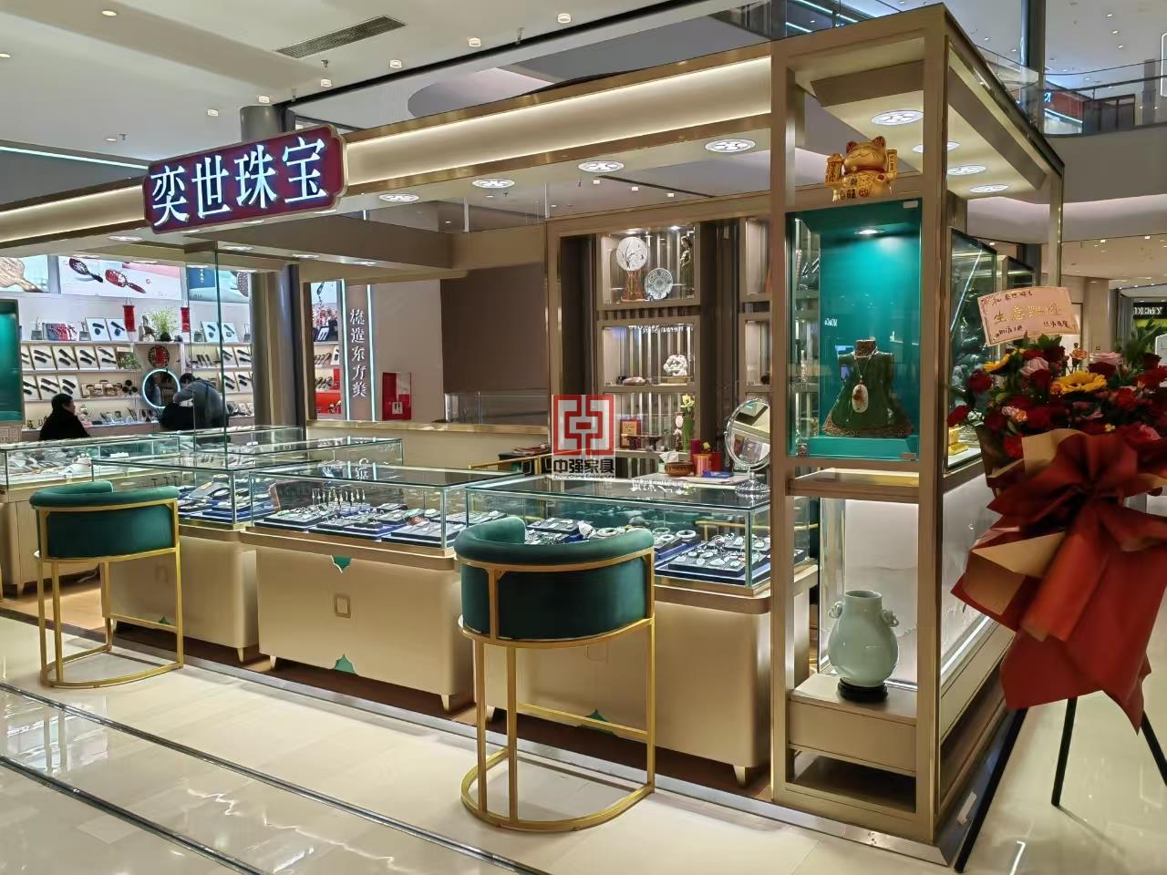 中強(qiáng)專(zhuān)業(yè)定制珠寶展柜